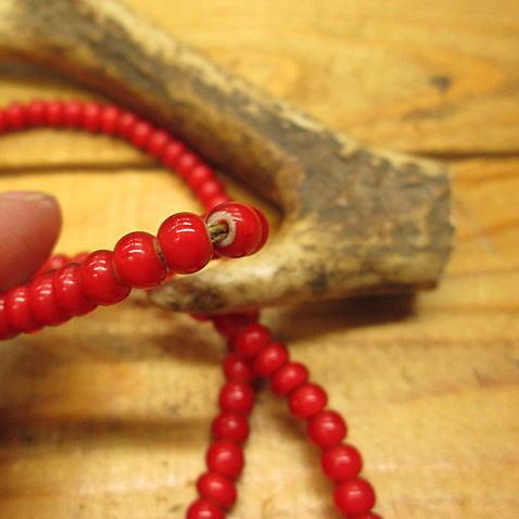 ホワイトハート ガラス ビーズ(M)赤色 1連150粒以上 オールド/インディアン/ ネイティブアメリカン アクセサリー /材料/スーパーセール |  | 01