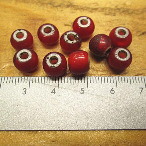 B-30 ホワイトハート ガラス ビーズ (7.8ミリ赤) ネイティブアメリカン アクセサリー  1パック10粒入り バラ売り 材料/インディアン/ネイティブ/民族/メール便OK |  | 03