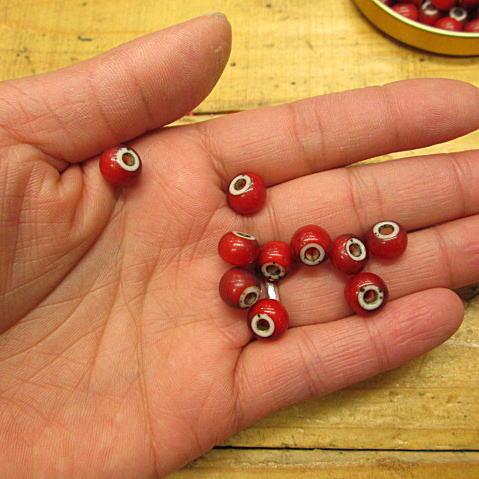 B-30 ホワイトハート ガラス ビーズ (7.8ミリ赤) ネイティブアメリカン アクセサリー  1パック10粒入り バラ売り 材料/インディアン/ネイティブ/民族/メール便OK |  | 04