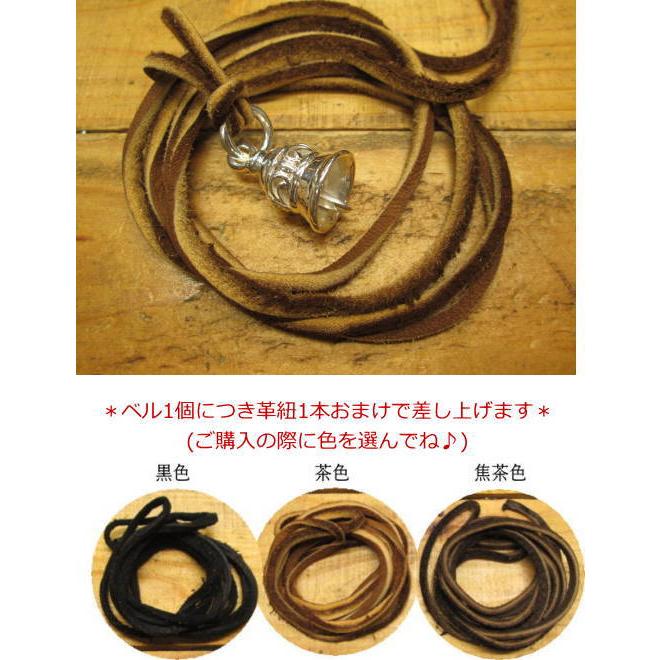 シルバーベル ベル 鐘 ペンダント Silver925 カラー選べる革紐付き 燻しありなし トップ　男女兼用　ギフト　プレゼント　クリスマス |  | 04