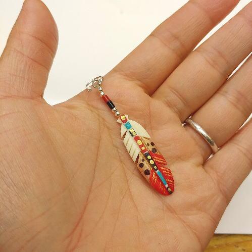 フェザー ピアス(レッド) ハンドペインティング インディアンスタイル ボーン ネイティブ インディアンジュエリー |  | 02