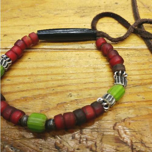 ホーンビーズ(ブラック) 長さ約3.7ｃｍ 角 1個からご購入いただけます クラフト材料  B-56 |  | 03