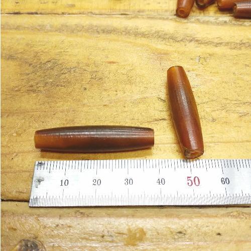ホーンビーズ(ブラウン) 長さ約3.7ｃｍ 角 1個からご購入いただけます クラフト材料  B-55 |  | 02