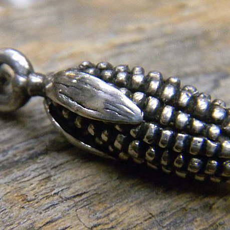 とうもろこし ペンダントトップ メール便OK   CROSS ORIGINAL /Silver925 ペンダントトップ メンズ /焼きと生/個性/スパイマスター |  | 01