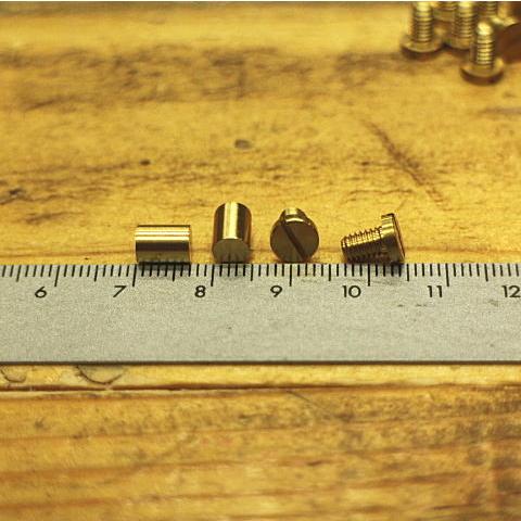 ネジ 真鍮 パーツ  メール便OK シカゴスクリュー(真鍮)7ｍｍ 1袋10組入り コンチョ 材料 /ジャンパーホック対応/レザークラフト/彫金 |  | 02