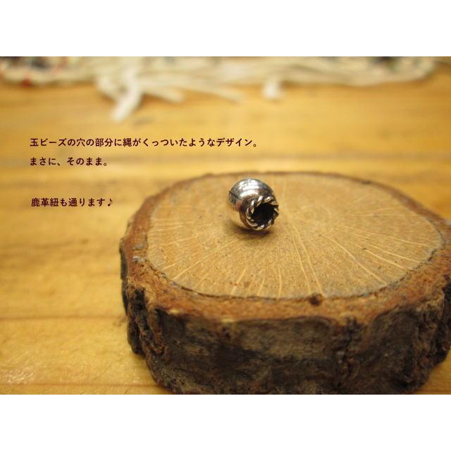 シルバービーズ 縄付き (直径6.1ｍｍ) 提灯みたいな丸玉 シルバービーズ  Silver925 シルバー /インディアン/ ネイティブアメリカン アクセサリー /材料/パーツ |  | 01