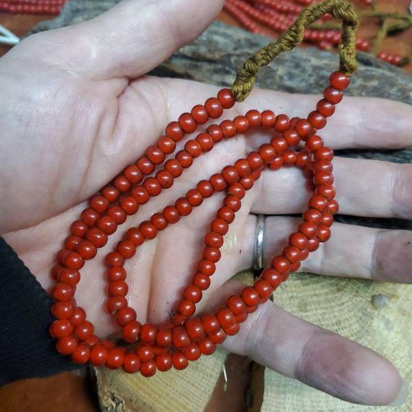 B-15 約6.3mmホワイトハート ガラス ビーズ赤色 1連140粒以上 オールド/インディアン/ ネイティブアメリカン アクセサリー /材料 |  | 02