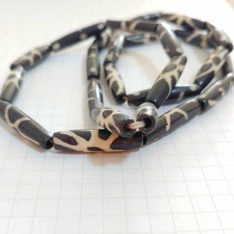 BB-10 ボーンビーズ 骨 パイプタイプ メール便OK 1連売り 1連1000円(税別) 太陽 焦げ茶色染め ブラウン パーツ アクセサリー ビーズ クラフト |  | 01