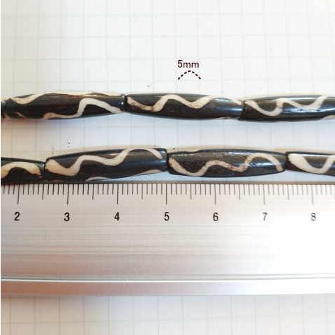 BB-17 ボーンビーズ 骨 パイプ きつめの波模様1連売り 1連1000円(税別) 焦げ茶色染め ブラウン パーツ アクセサリー ビーズ クラフト |  | 02