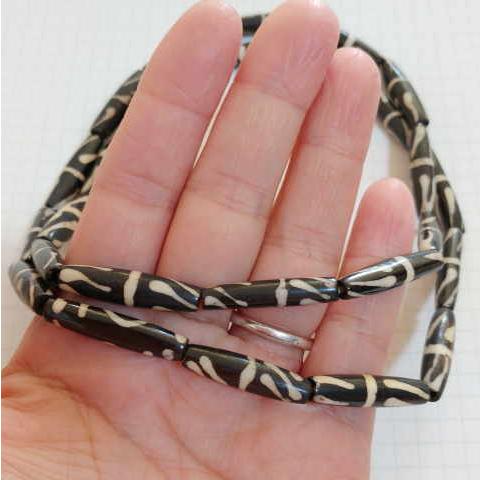 BB-19 ボーンビーズ 骨 パイプ1連売り 1連1000円(税別) 焦げ茶色染め ブラウン パーツ アクセサリー ビーズ クラフト |  | 03