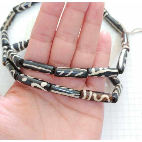 BB-5 ボーンビーズ 骨 長いタイプ1連売り 1連1000円(税別) 焦げ茶色染め ブラウン パーツ アクセサリー ビーズ クラフト |  | 03