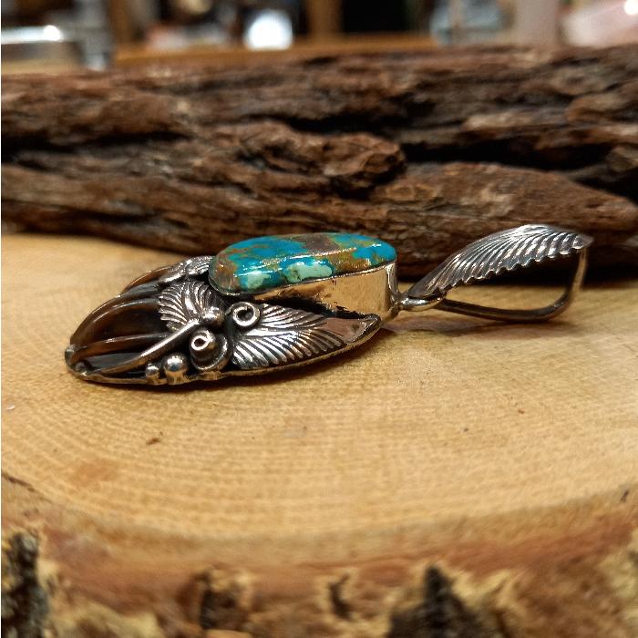 rym-27 ベアハンド 熊の手モチーフ ターコイズペンダント 一点物 ネックレス ハンドメイド アクセサリー  ゲテモノ インディアンジュエリー ナバホスタイル |  | 01