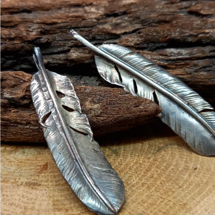 rym-36 シルバーコーティング 燻し加工 真鍮 フェザー ペンダントトップ 左右お選びいただけます インディアン |  | 04