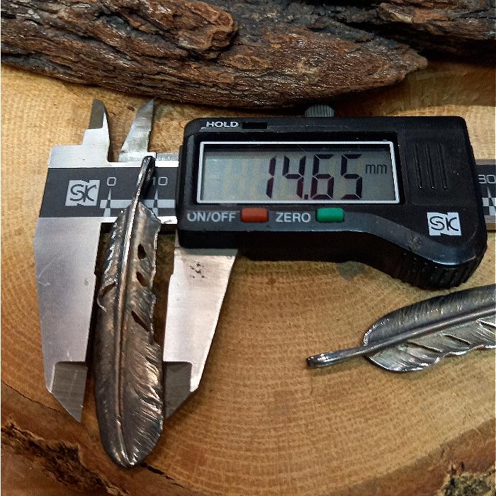 rym-36 シルバーコーティング 燻し加工 真鍮 フェザー ペンダントトップ 左右お選びいただけます インディアン |  | 08