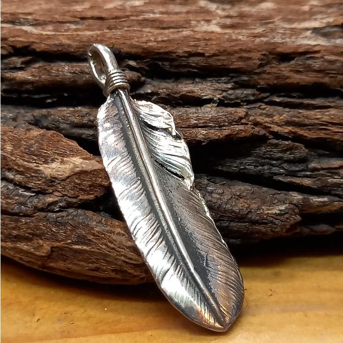 rym-41 シルバー925フェザー ペンダント 一点物 ネックレス