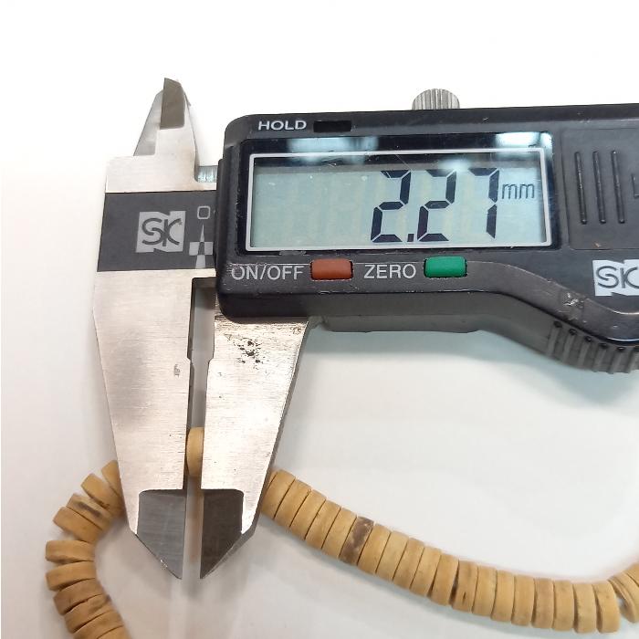 rym-50 ココナッツビーズ ベージュ タイヤ型１連から購入OK アクセサリー材料 クラフト ハンドメイド |  | 05