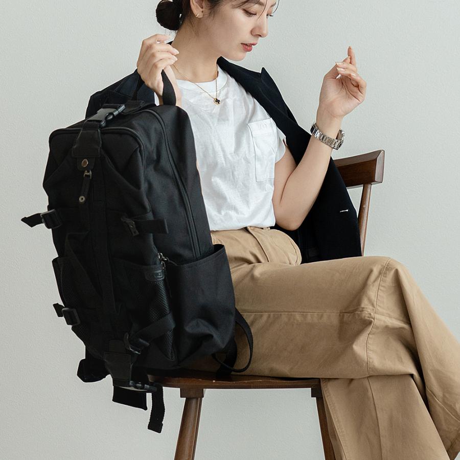 CHANEL 希少 ショルダーバッグ兼リュック2way仕様 ノベルティ ブラック DEVICE ショルダーバッグ ボディバッグ ハンドバッグ デニム
