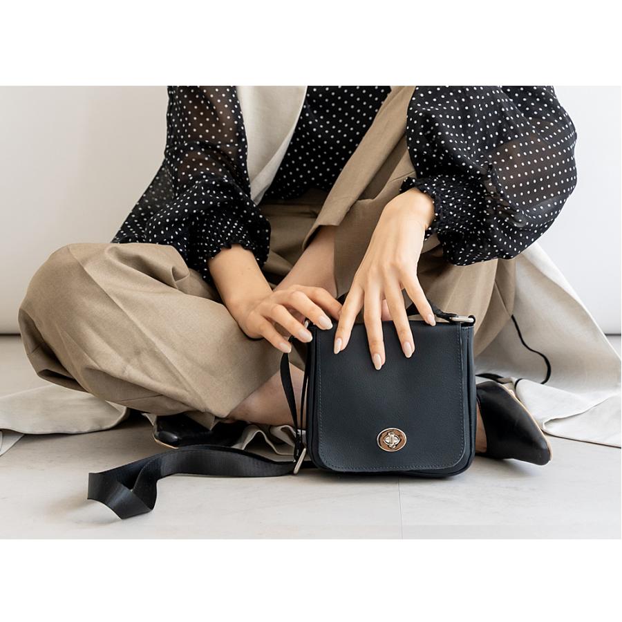 ショルダーバッグ カウレザー 本革 レディース メンズ 斜めがけ 大人