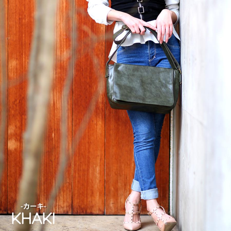 極美品✨CARRNEST　イントレチャート　ショルダーバッグ/斜めがけ　異素材 極美品✨CARRNEST イントレチャート ショルダーバッグ/斜めがけ