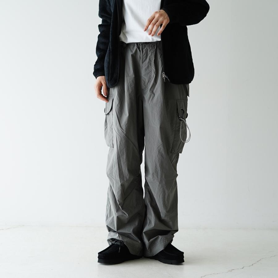and wander アンドワンダー オーバーサイズ カーゴ パンツ and wander アンドワンダー オーバーサイズ カーゴ パンツ