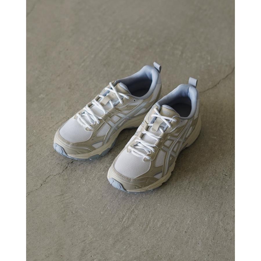 クリーム色と灰色の靴みたいな石 ASICS（アシックス） ゲル ヌノビキ レディース スニーカー 靴 GEL