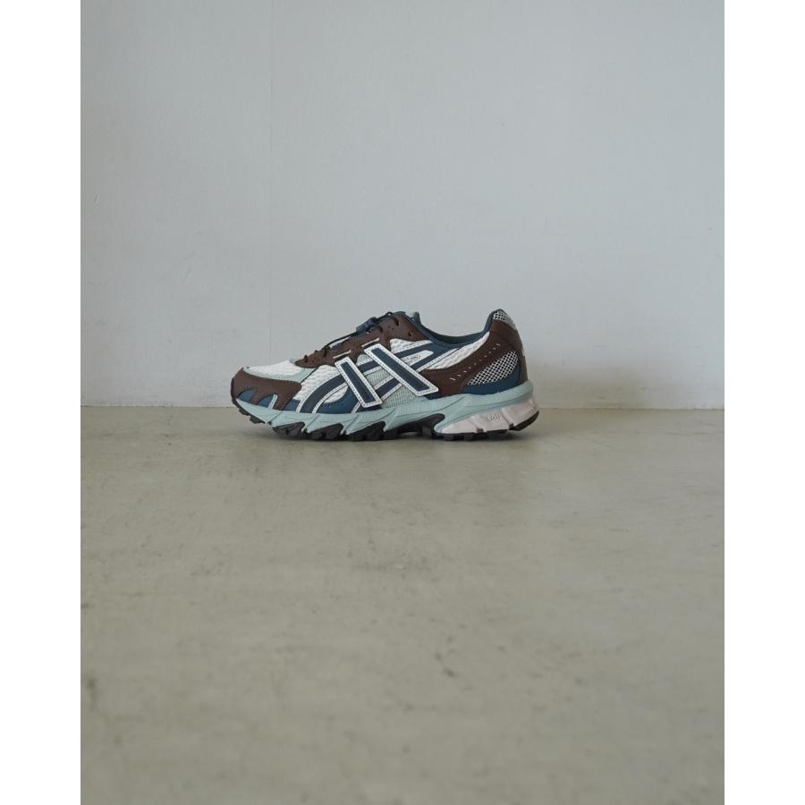 ASICS（アシックス） ゲル・ソノマ TR62 スポーツスタイル スニーカー
