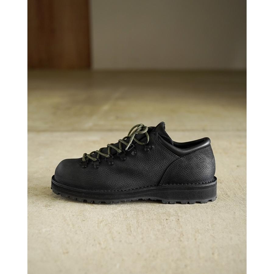 メナード MIDIUMISOLID 21 Autumn&Winter | Mother's Industry（マザーズ