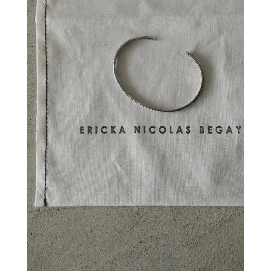 ERICKA NICOLAS BEGAY（エリッカ ニコラス ビゲイ） スタンプバングル