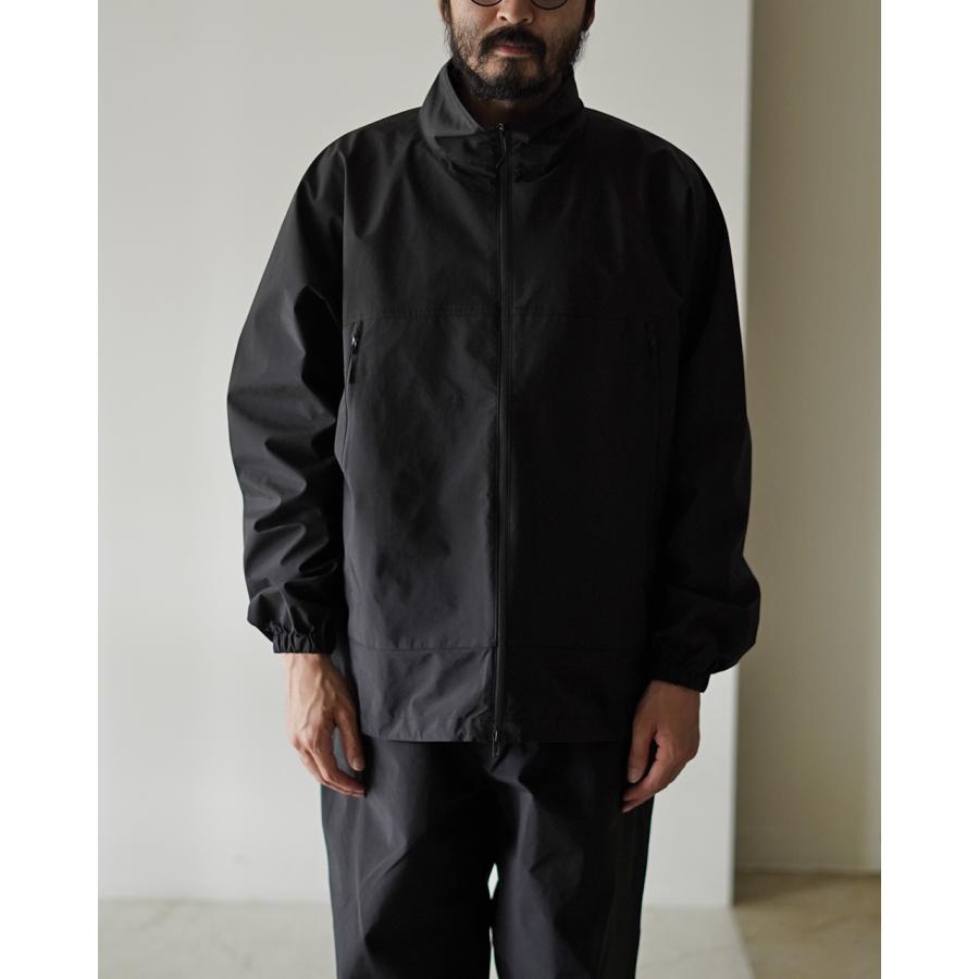 一度試着のみ　stone  ナイロンジャケット　ブラック STONE ISLAND 24AWモデル ストーンアイランド バッジワッペン