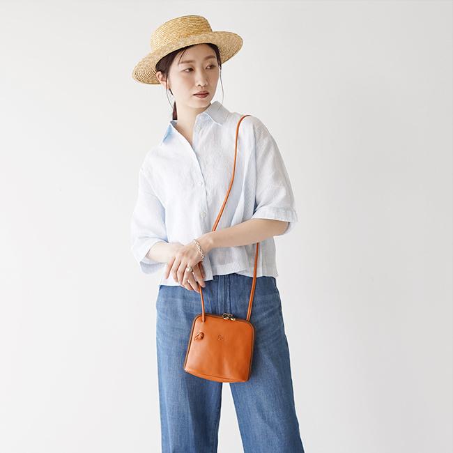 イルビゾンテ ショルダーバッグ レディース スクエア型 シンプル ポシェット 21春夏 Il Bisonte 542 3 Ilbis Crouka Yahoo 店 通販 Yahoo ショッピング