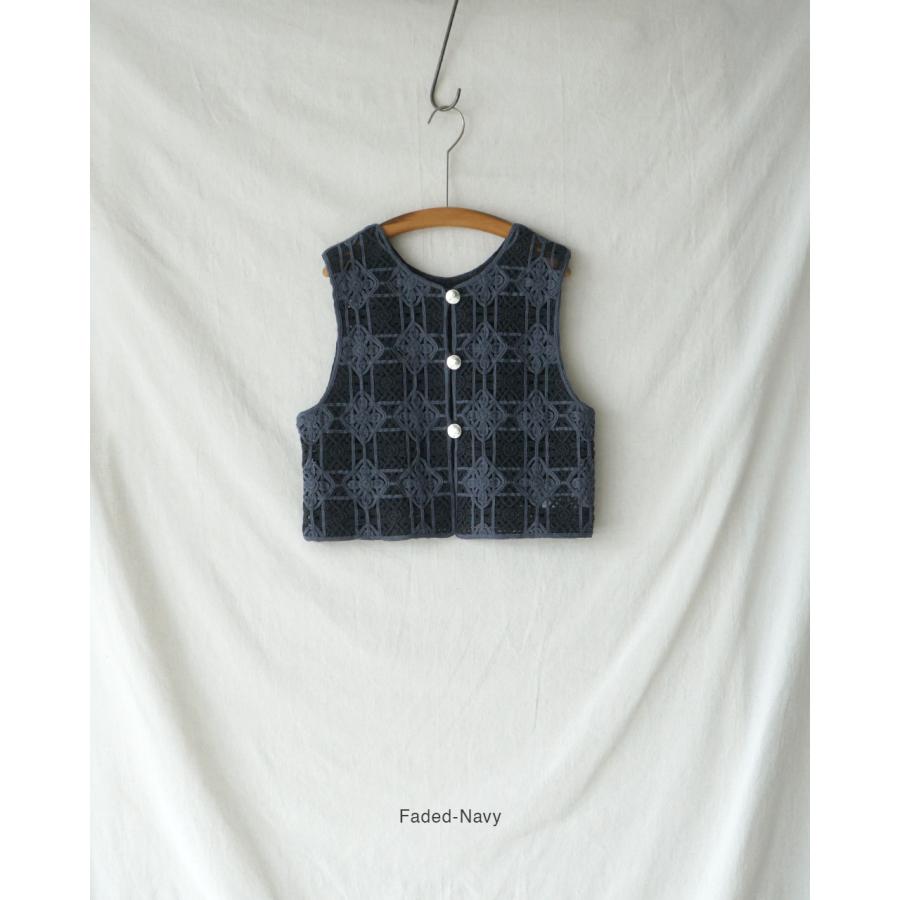 期間限定ポイント10倍！ ジョイスアディッド JOICEADDED 刺繍ベスト レディース Embroiderded Vest J261SVT02の画像