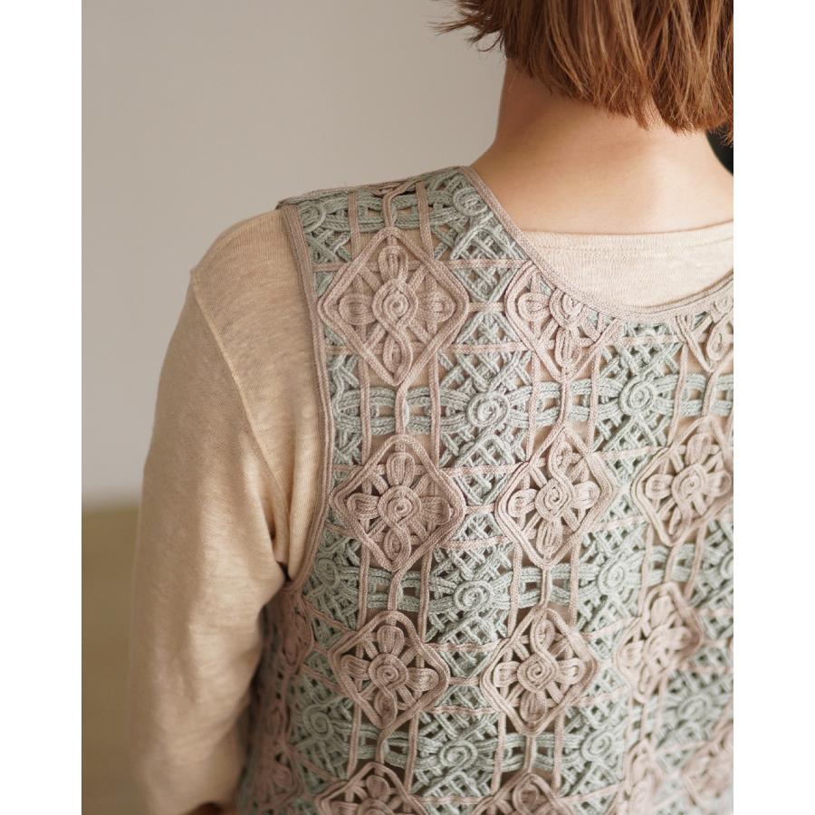 期間限定ポイント10倍！ ジョイスアディッド JOICEADDED 刺繍ベスト レディース Embroiderded Vest J261SVT02の画像