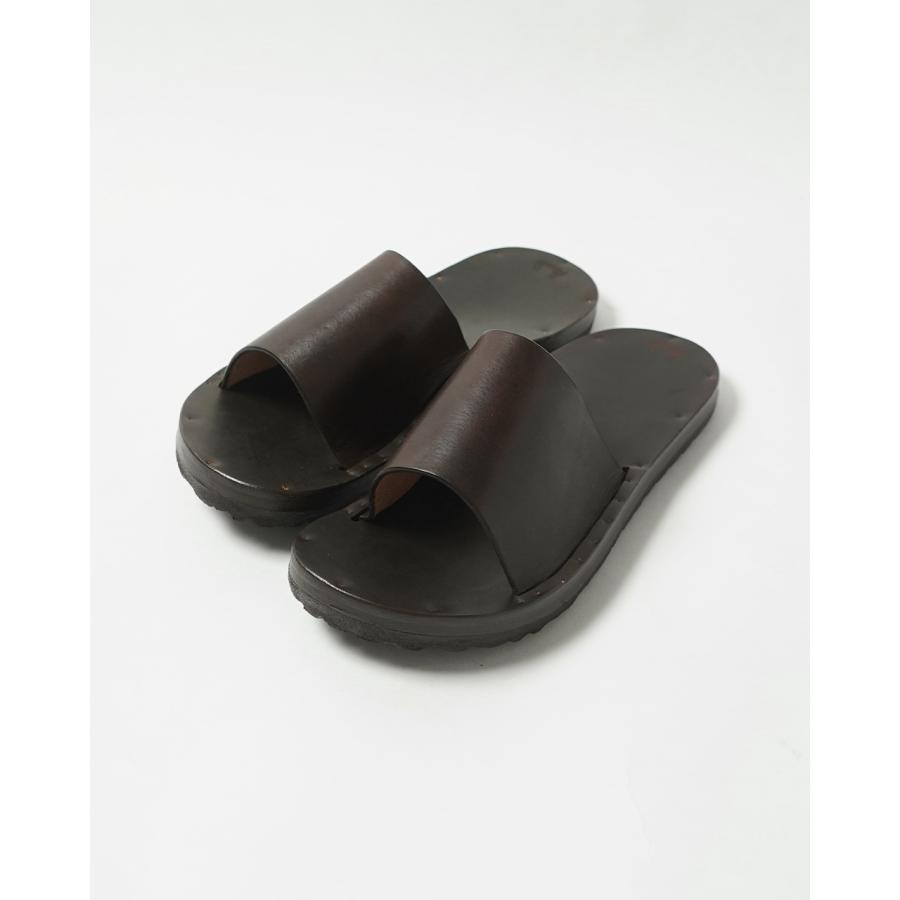 ユッタニューマン JUTTA NEUMANN SIMONE レザースライドサンダル (ラウンド) メンズ シモーネ 本革 フラットサンダル JND03-01-009 JND03-01-200 cpn10 | JUTTA NEUMANN | 03
