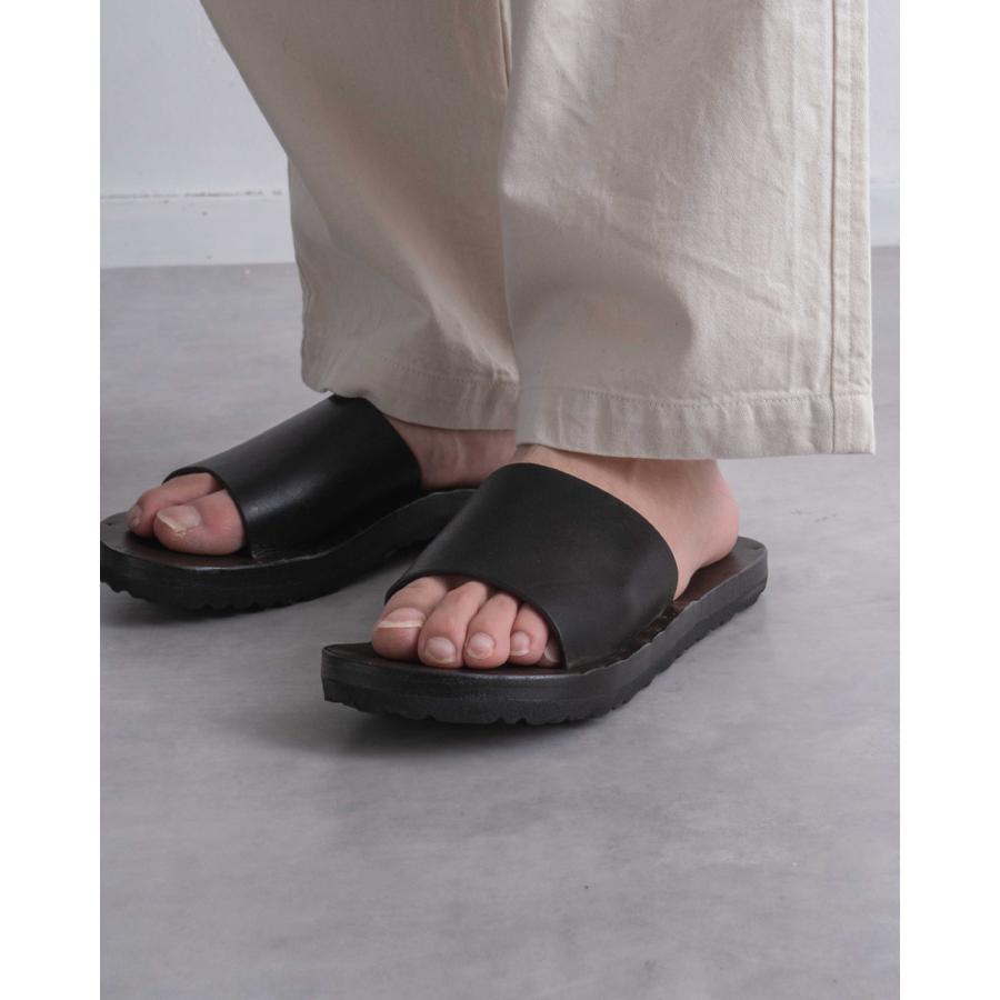 ユッタニューマン JUTTA NEUMANN SIMONE レザースライドサンダル (ラウンド) メンズ シモーネ 本革 フラットサンダル JND03-01-009 JND03-01-200 cpn10 | JUTTA NEUMANN | 09