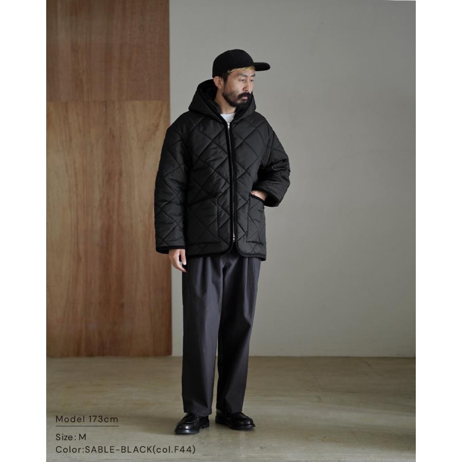 LAVENHAM（ラベンハム） ビッグキルト ジップド キルティング ジップ