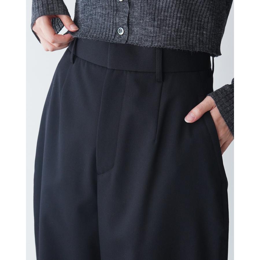<LOEFF>ギャバ ナロー ボンタンパンツ　サイズ1 ブラック ギャバ ナロー ボンタンパンツ | LOEFF (Women)/ロエフ | 三越