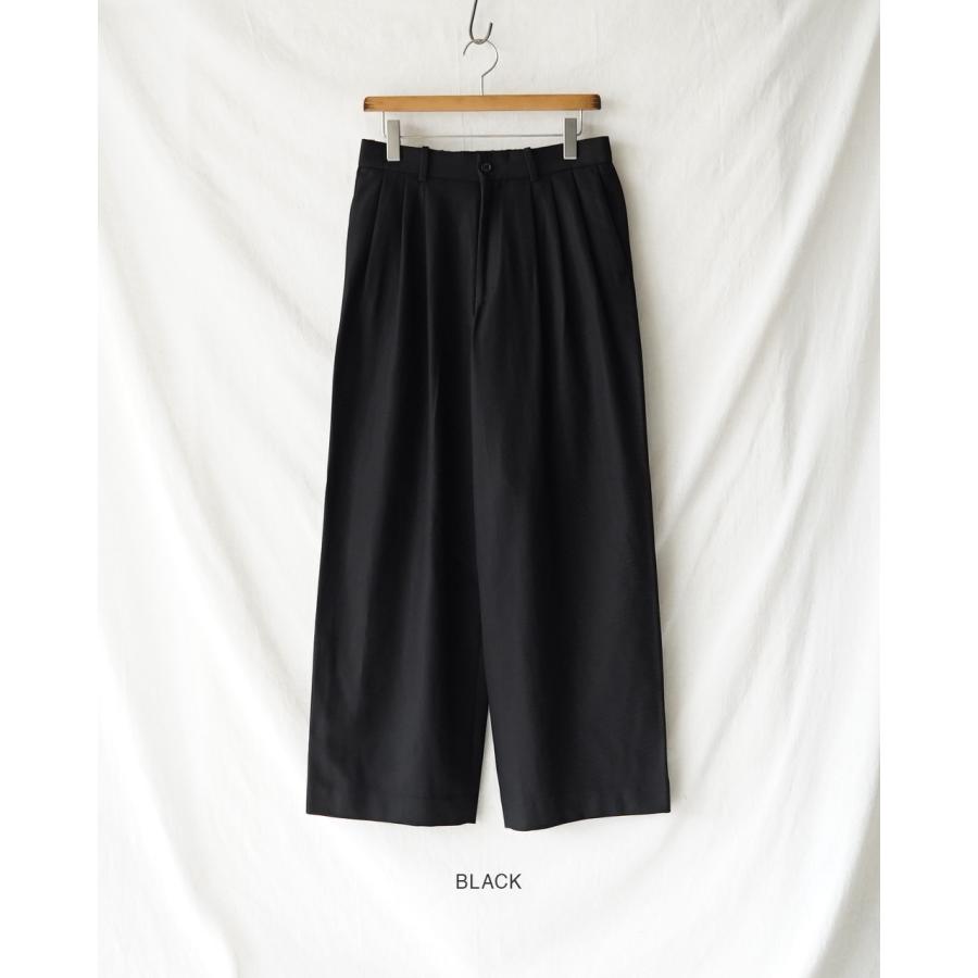 マーカウェア MARKAWARE パンツ オーガニックコットンサバイバルクロス トリプルプリーテッドワイドトラウザーズ メンズ A26A93PT03C 【レビュー企画対象】 xp10の画像