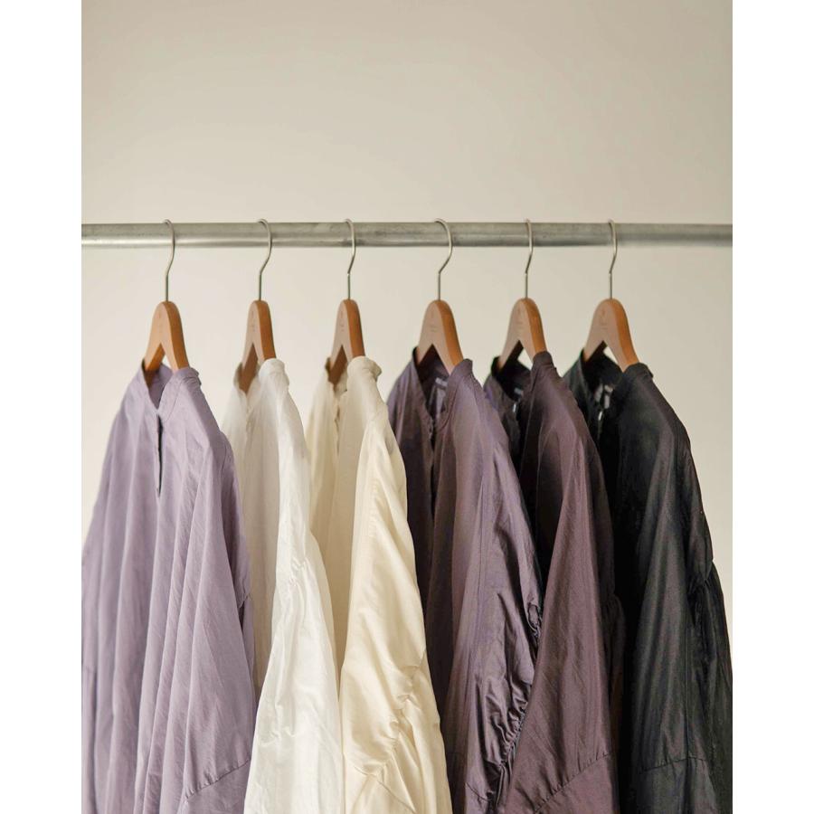 mizuiroindミズイロインドバックギャザーシャツバンドカラー mizuiroind mizuiro ind（ミズイロインド） バックギャザー