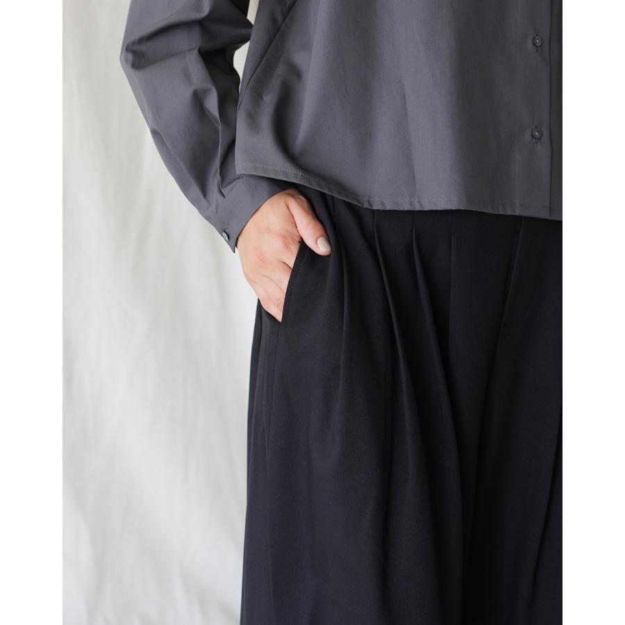 新品未使用　mizuiro ind ワイドタックパンツ　チャコールグレー mizuiro ind｜【20%OFF】ワイドタックパンツ wide tucked PT