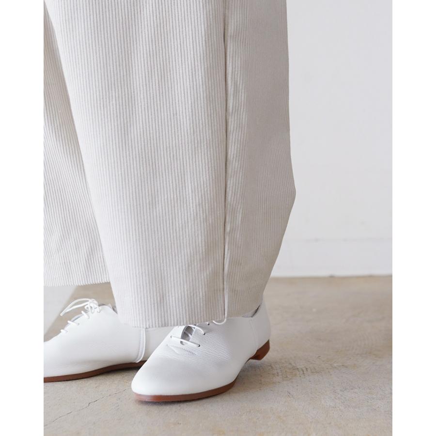 ミズイロインド コーデュロイワイドカーゴパンツ イージー タック アイボリー mizuiro ind/ミズイロインド] コーデュロイ ワイドカーゴパンツ