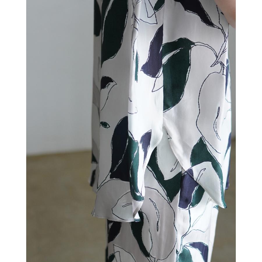 SACRA（サクラ） モダン リーフ トップ レディース MODERN LEAVES TOP
