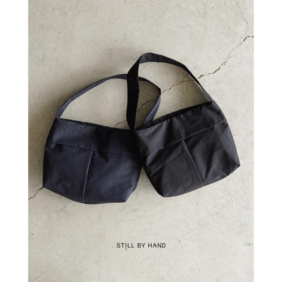 スティルバイハンド STILL BY HAND パッデッドクロスボディバッグ