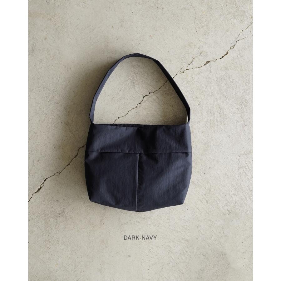STILL BY HAND ショルダーバッグ GD01253 INK BLACK スティルバイハンド STILL BY HAND パッデッドクロスボディバッグ