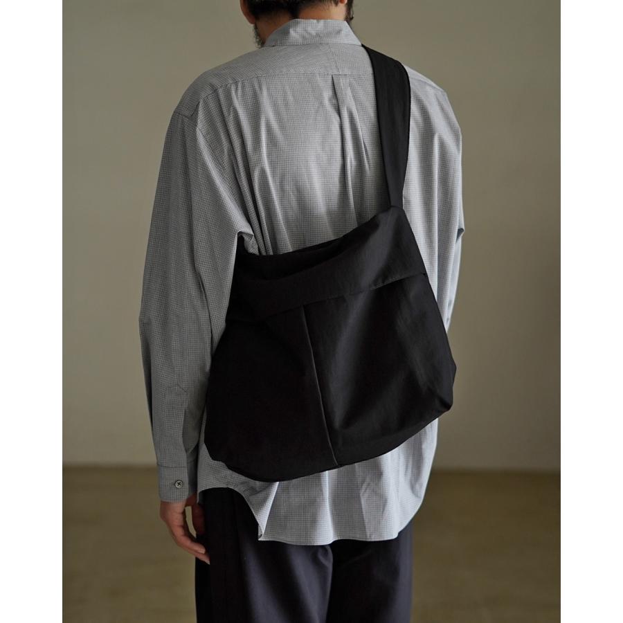 スティルバイハンド STILL BY HAND パッデッドクロスボディバッグ