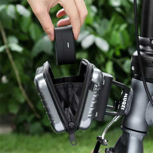 CarryMe 折りたたみ自転車アタッチメント用のアダプタ CarryMe