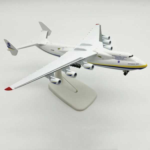ジェイソンチュチュ20センチメートルアントノフan-225輸送モデル