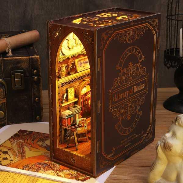 フィールド日記   ブックヌック ドールハウス   完成品 フィールド日記 ブックヌック ドールハウス 完成品
