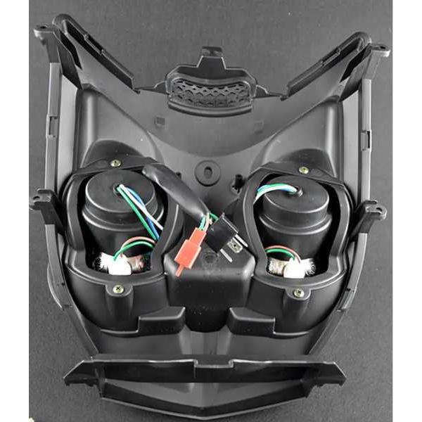 B&W DM600S 美品　　YAMAHA ブラケット付き B&W DM600S 美品 YAMAHA ブラケット付き B&W DM600S 美品 YAMAHA