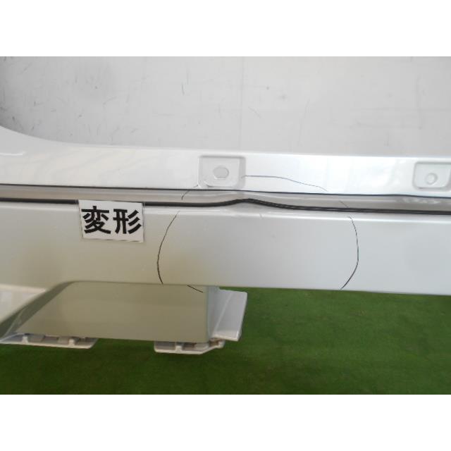 ライズ 5BA-A200A リアバンパー 52159-B1310-A0 ロッキー 327334
