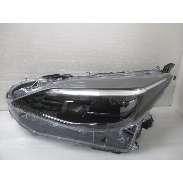 ドーミインコです。 ヤリスクロス　左　ヘッドランプ　ヘッドライト　ASSY ヤリスクロス 5BA-MXPB10 左 ヘッド ランプ ライト 209 52-325